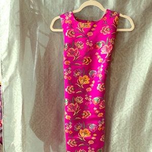fuchsia colored dress w embroidered flowers